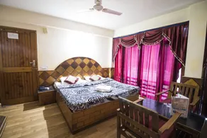 Hotel Triveni - Image 4