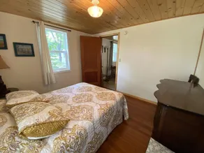 Lincolnwood Cabin 6 - Image 5