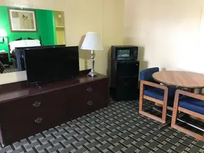 Travel Inn Pryor - Image 2