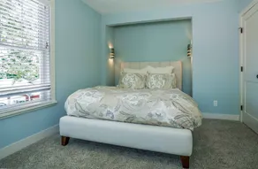 Bayside Retreat - Image 2