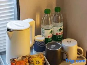Beyu Zhizhen Serviced Apartment (Pingliang Greenland Plaza Liuhu Park) - Image 4