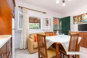 Matsas House & Studio - Image 2
