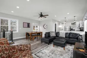 2 Bedroom House - Image 5