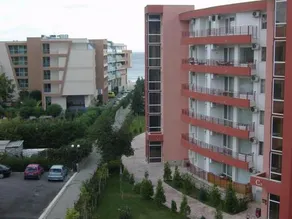 GT Villa Astoria Apartments - Image 5