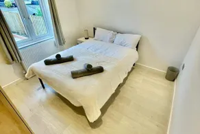 3 Bed Flat - Sleeps 6 - Parking - Wifi - Image 4