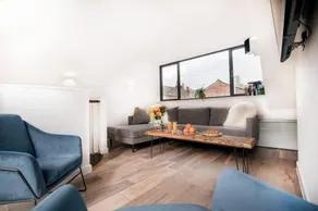 City SuperHost: Luxury Deansgate Townhouse - Image 3