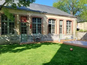 Grande maison familiale plein centre vieux Laval - Image 5