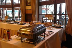 Rybarsky Dvor Pension - Restaurant - Image 2