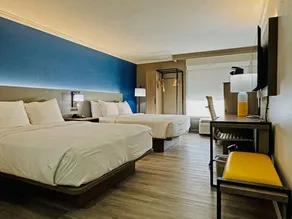 Holiday Inn Express & Suites HOU I-10 West Energy Corridor - Image 4