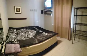 Private Room in a House - Image 5