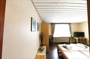 STATEment Hotel - Image 2