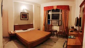 Hotel Woodland - Image 5