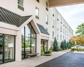 Comfort Inn St. Louis - Westport Event Center - Image 1