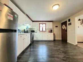 Spacious Buffalo Niagara Falls Apt, Close to Buffalo Airport - Image 3