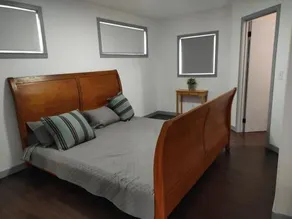 New Modern Stylish Home near the airport - Image 4