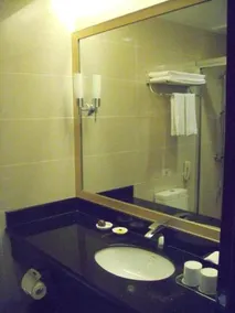 Ming Ren Hotel - Image 2
