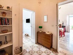 Quaint Holiday Home in Lecce Apulia near Town Center - Image 3