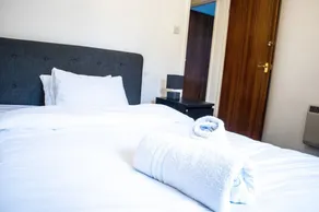 Beautiful 2-bed Apart in Southampton - Image 3