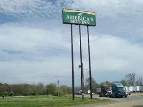 Americas Best Inn Brinkley - Image 2