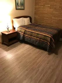 Lakeview Motel - Image 3
