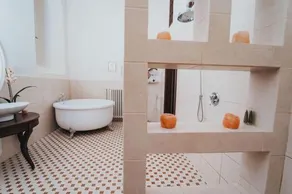 Vodka Brevery Guesthouse - Image 5