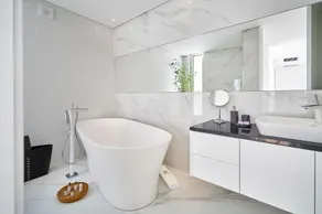 Oliveira House - Image 5