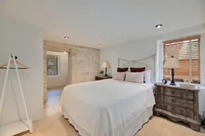 The Stanley | SoCo Estate + Pool + Pet OK - Image 5