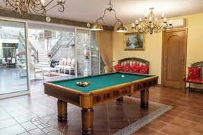 Elegância & Carros Hotel - Image 5