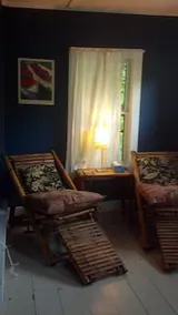 The Little Blue Cottage - Image 2