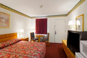 Rest Inn West Memphis - Image 2