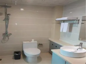 Starway Hotel Yulin Guangji Plaza - Image 4