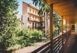 Zen Hostel by Pura Vida - Image 3
