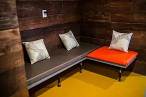 Explore Hotel and Hostel - Image 4