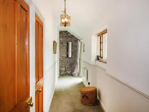 The Campbell Cottage - Image 4