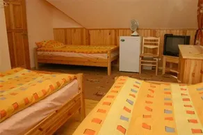 Melnais Starkis - Image 4