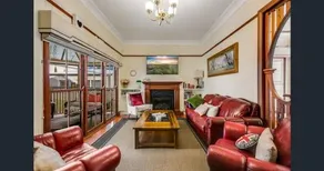 Bannockburn Cottage - Image 2