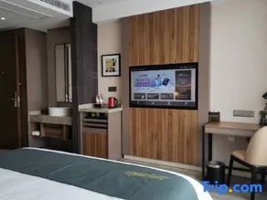 Home Inn Plus Hotel - Shanxi Sports Center Gu County Chengjinci Scenic Area - Image 4
