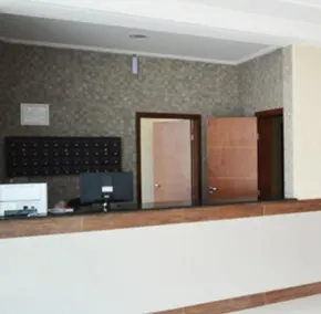 Petro Plaza Hotel - Image 5