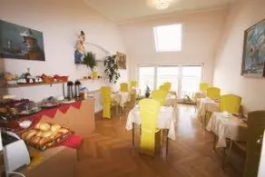 Hotel Pension Arta - Image 4