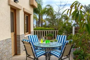 Sea Breeze Holiday Villa - Image 4