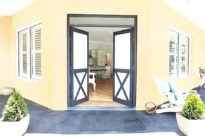 Arborea Country Holiday House catering for 14 to 16 guests In the heart of Bowral - Image 5