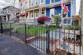 Family-friendly Home for travelers Near subway - Image 5