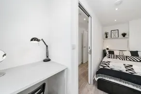 Cosy Apartment in the Heart of the City - Image 5