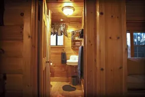 Mountain Springs Cabins - Image 4