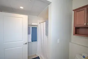 Unique 1 BR 1BA Stay in Downtown 204 - Image 5