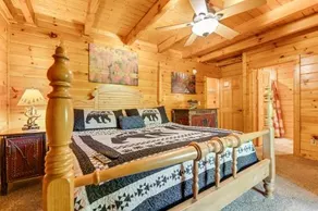 Grin and Bear It Cabin - Image 4