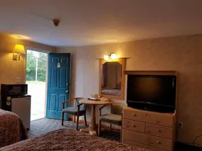 Travel Inn Orange - Image 5