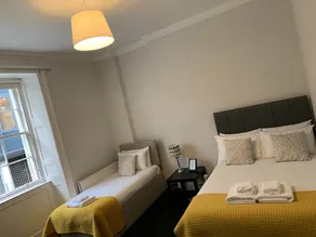 Edinburgh Central Guest House - Image 3