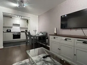 Modern Spacious Apartment in Private Grounds - Image 2