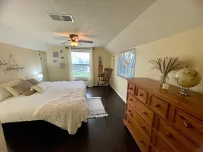 Stunning 5-bed Villa in Tiki Island, Pet-friendly - Image 5